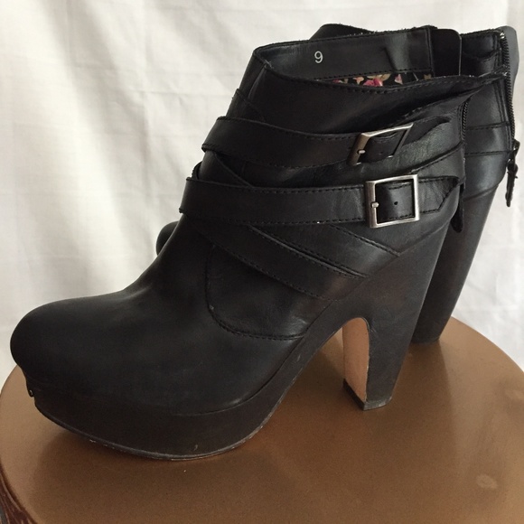 Seychelles Black Platform Ankle Boots